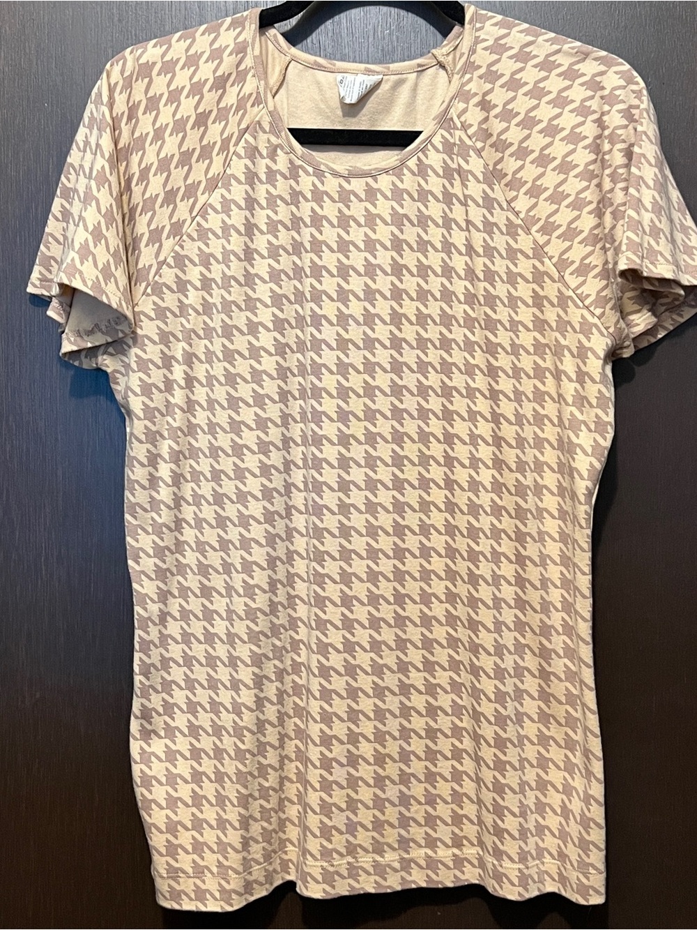 Kate Quinn Houndstooth Flutter Sleeve Top Size M